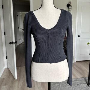Long sleeve ribbed shirt